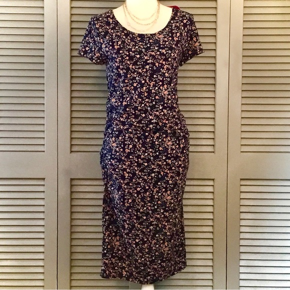 Isabel Maternity Short Sleeve Dress - Picture 2 of 10